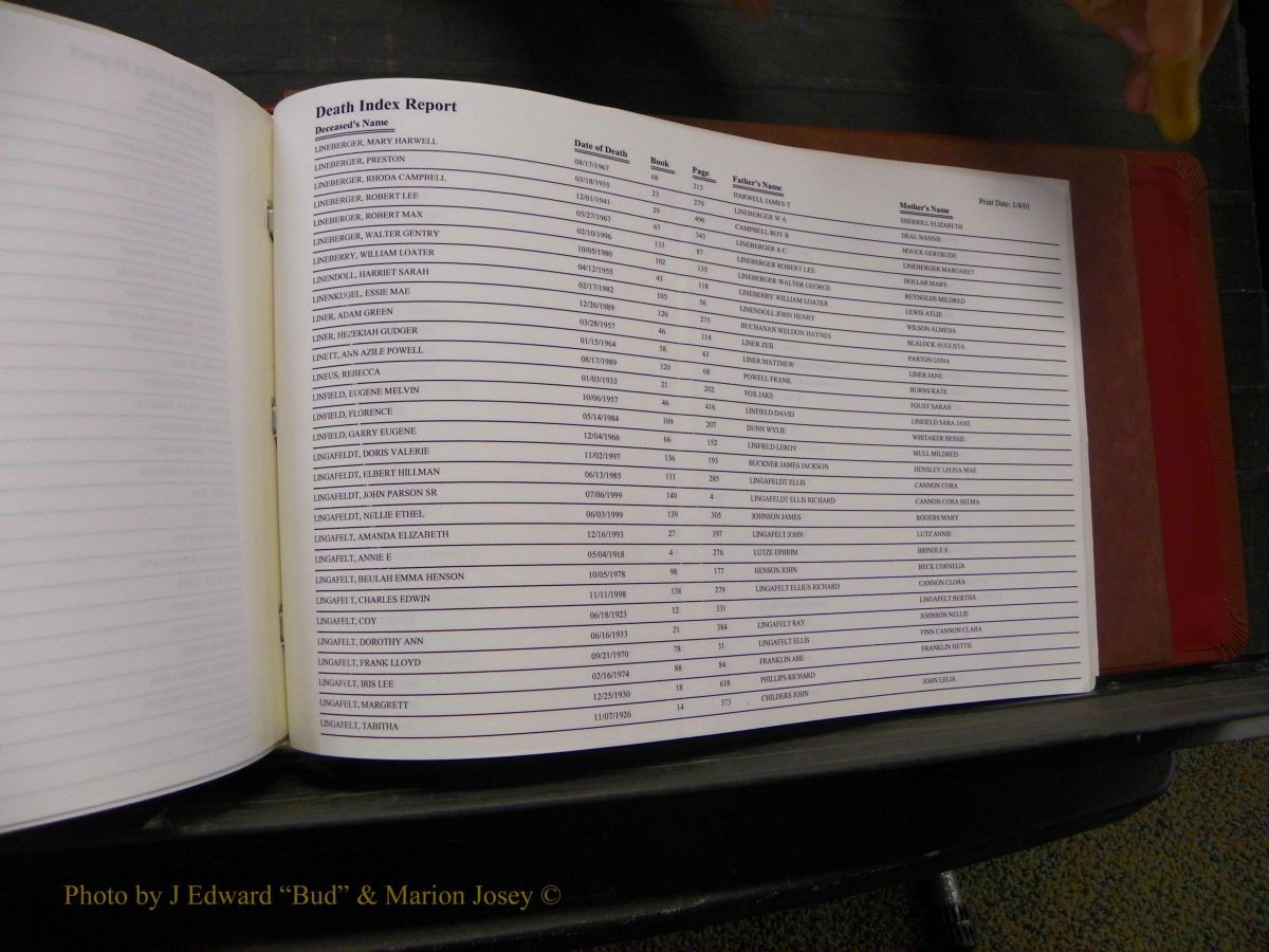 Burke Deaths, 1913-2001, A-L 839.JPG
