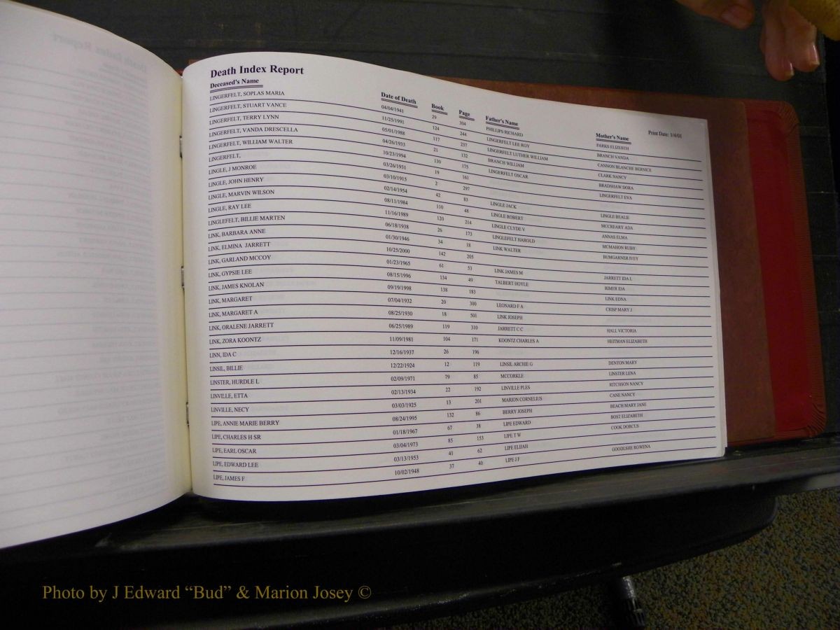 Burke Deaths, 1913-2001, A-L 842.JPG