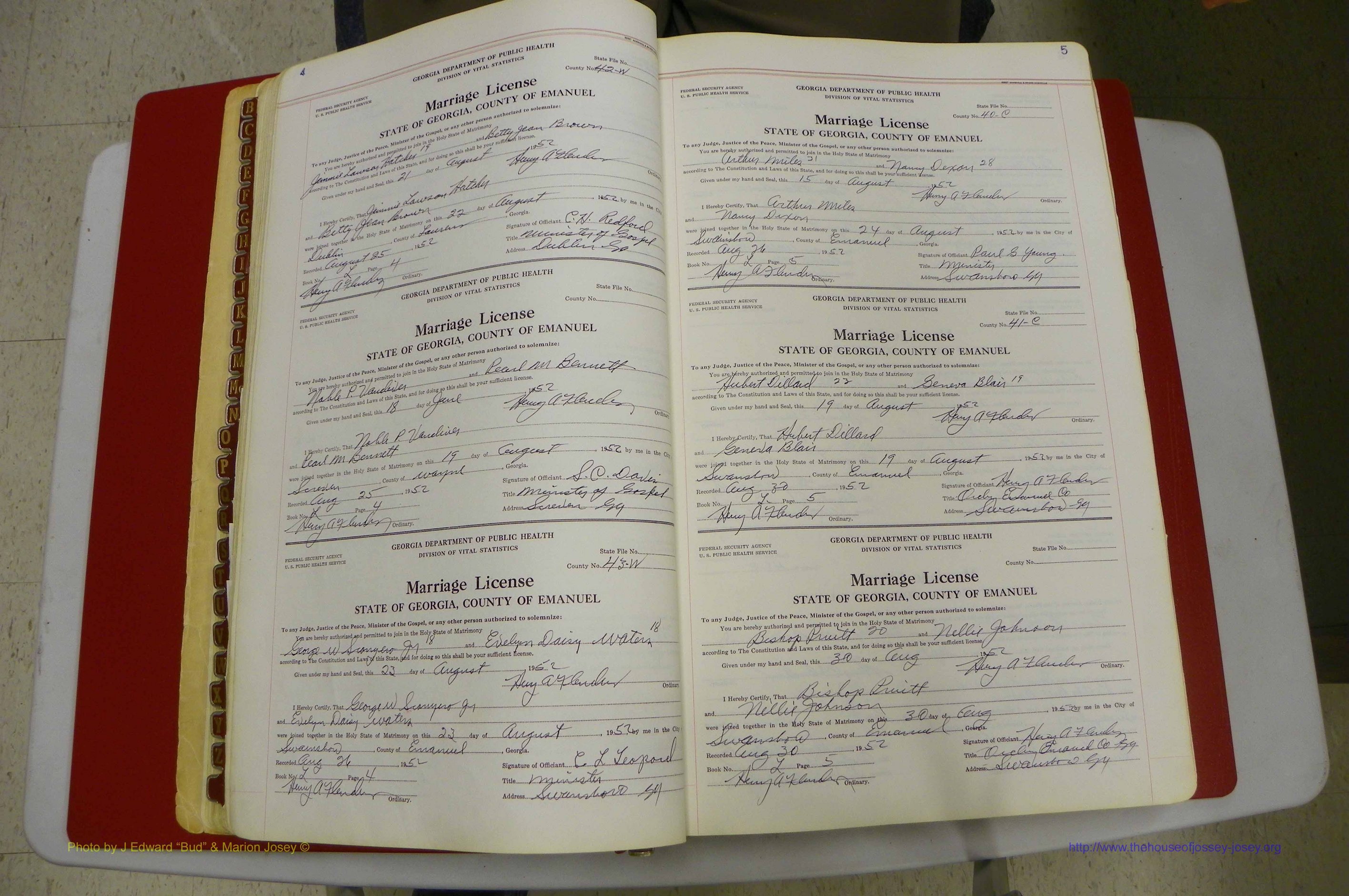 Emanuel Co, GA, Marriages Book L, 1952 - 1962, P 004-005.JPG