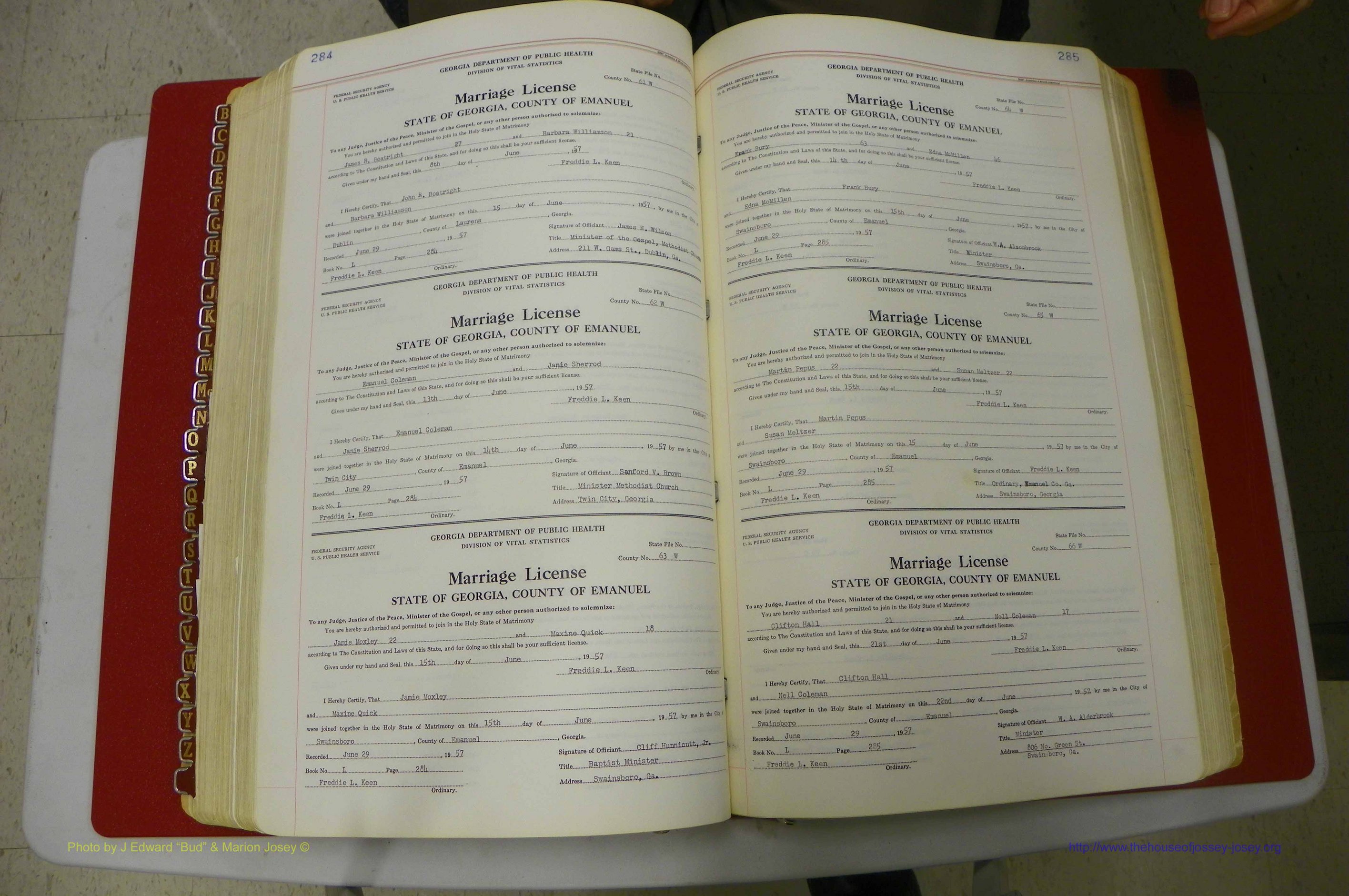 Emanuel Co, GA, Marriages Book L, 1952 - 1962, P 284-285.JPG