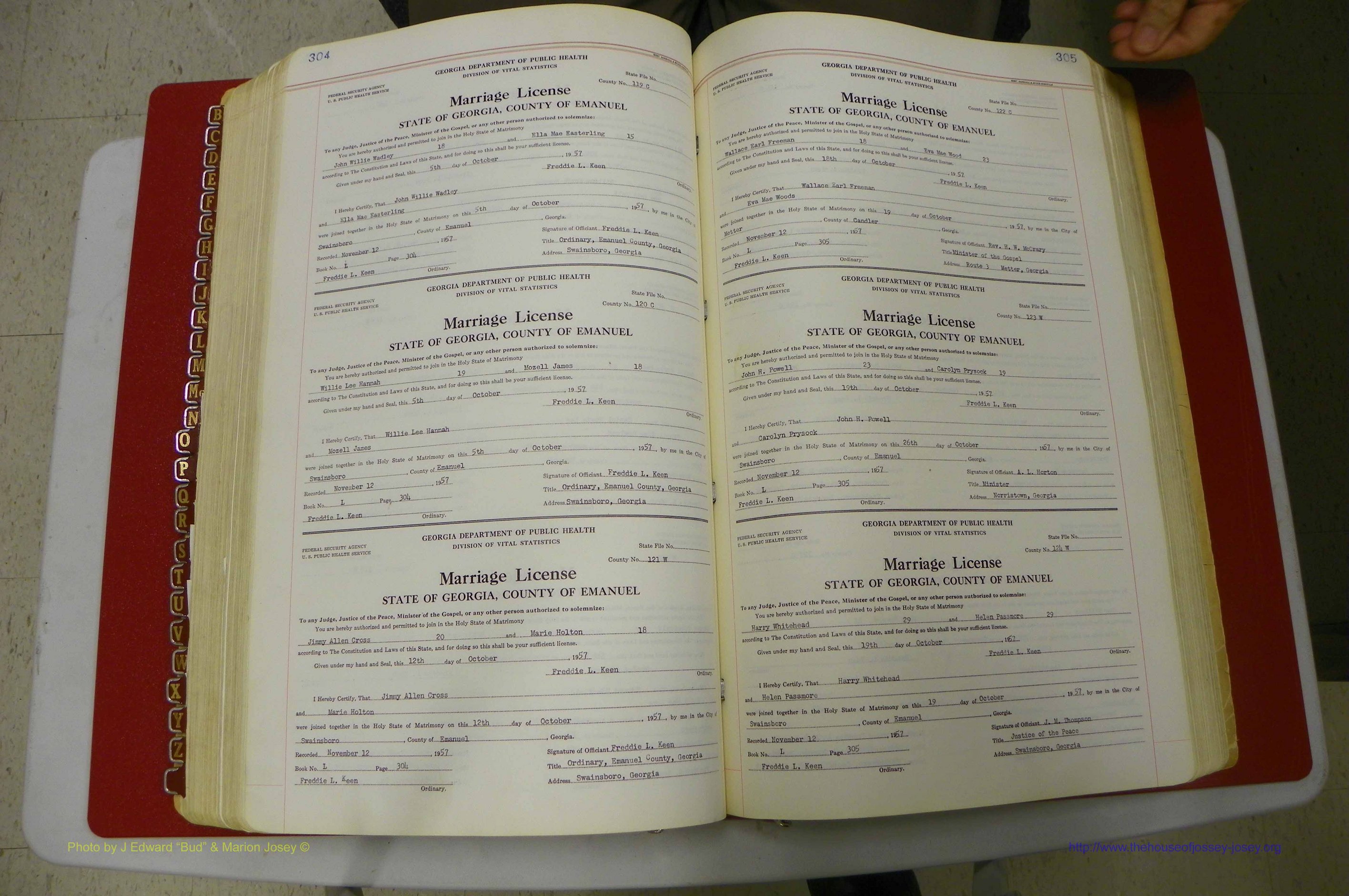Emanuel Co, GA, Marriages Book L, 1952 - 1962, P 304-305.JPG
