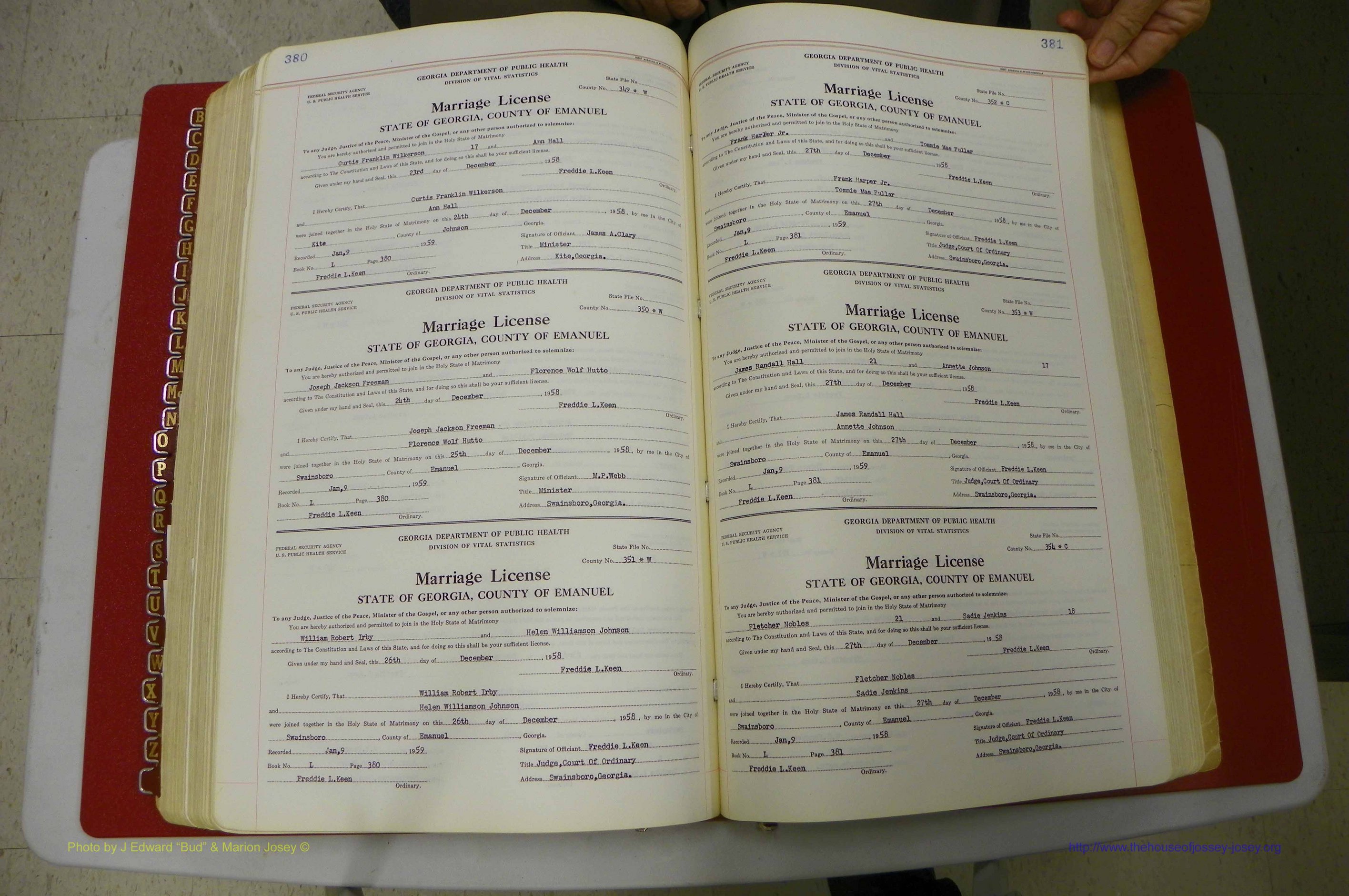 Emanuel Co, GA, Marriages Book L, 1952 - 1962, P 380-381.JPG