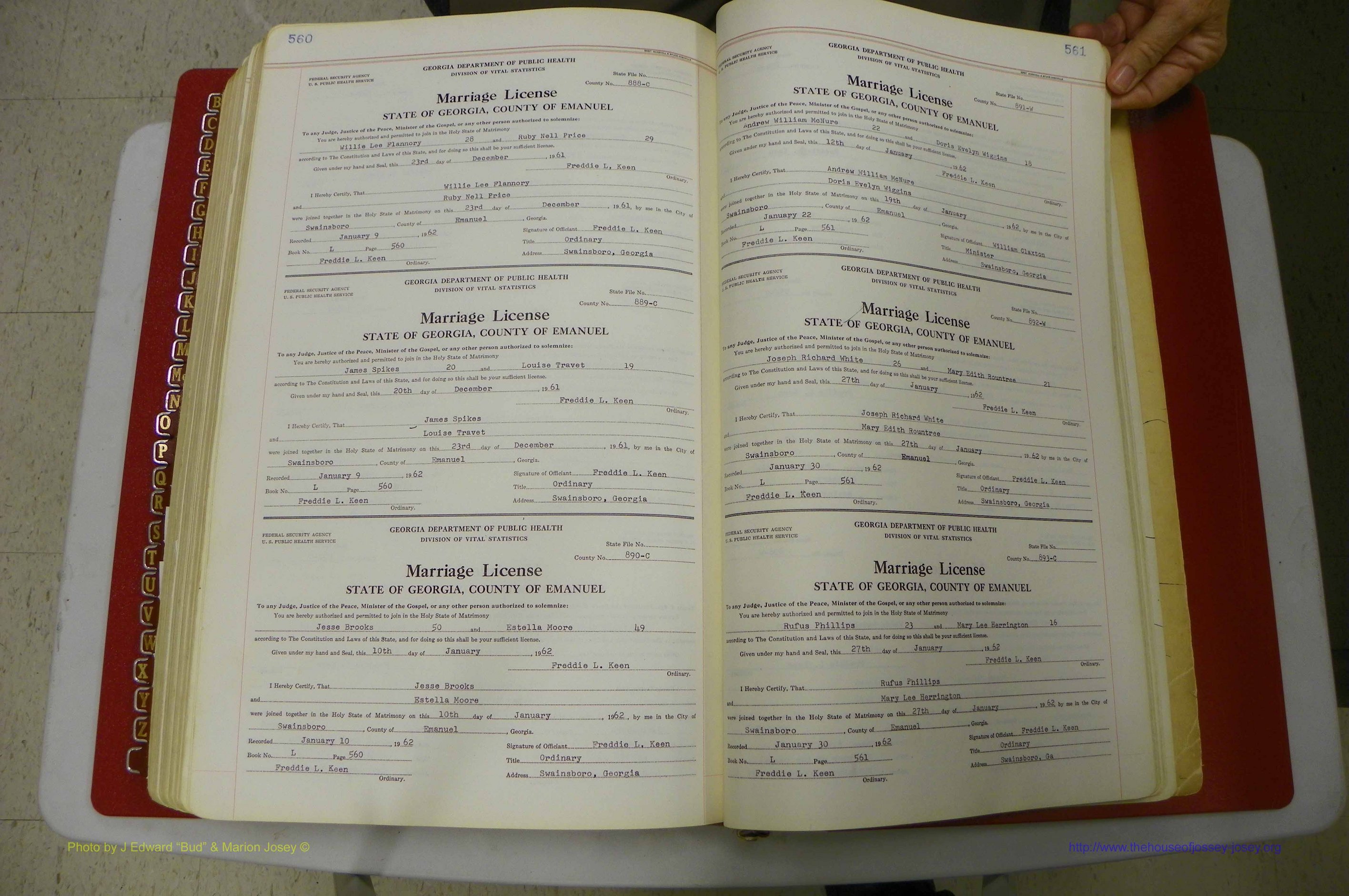 Emanuel Co, GA, Marriages Book L, 1952 - 1962, P 560-561.JPG