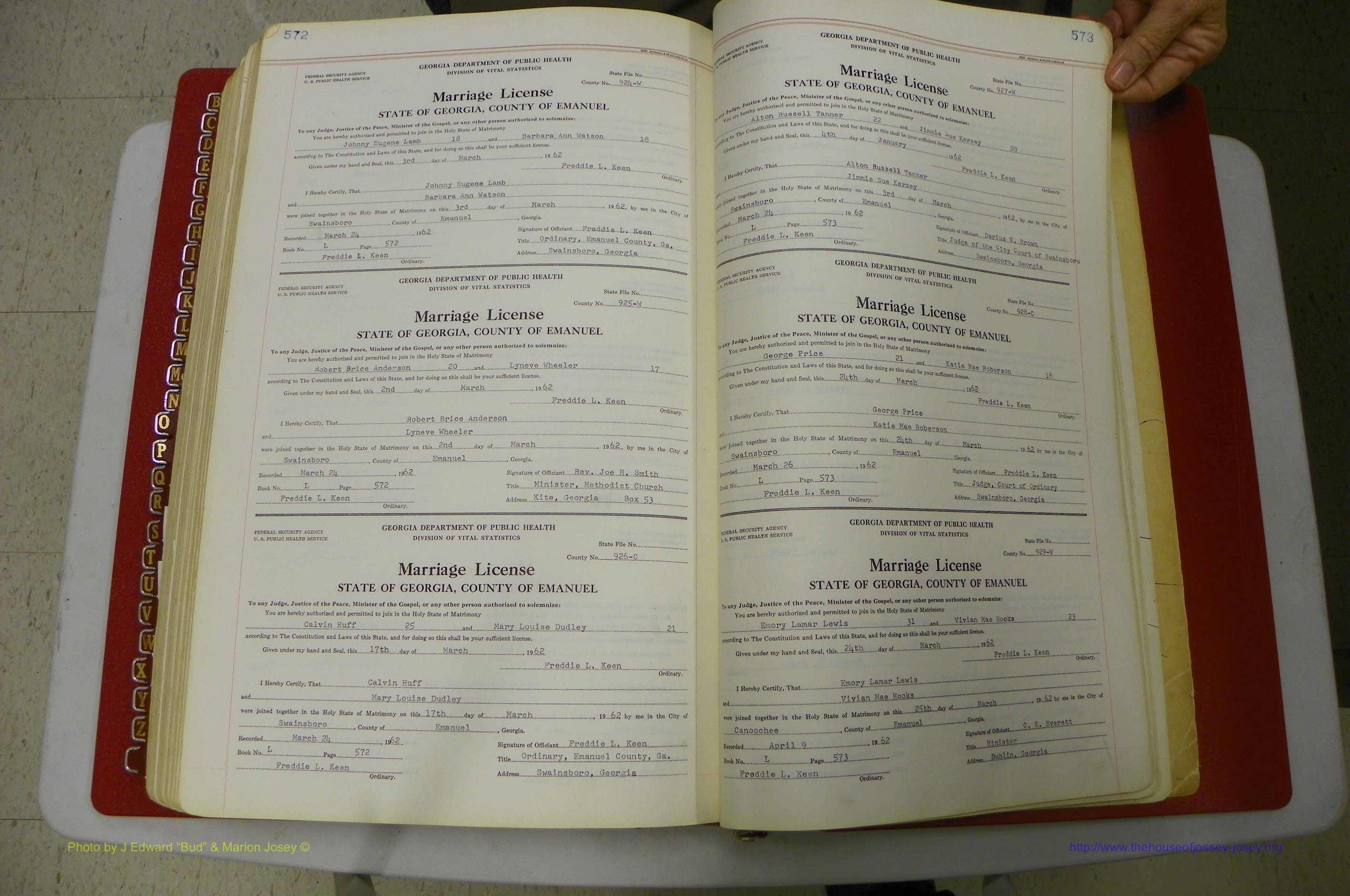 Emanuel Co, GA, Marriages Book L, 1952 - 1962, P 572-573.JPG
