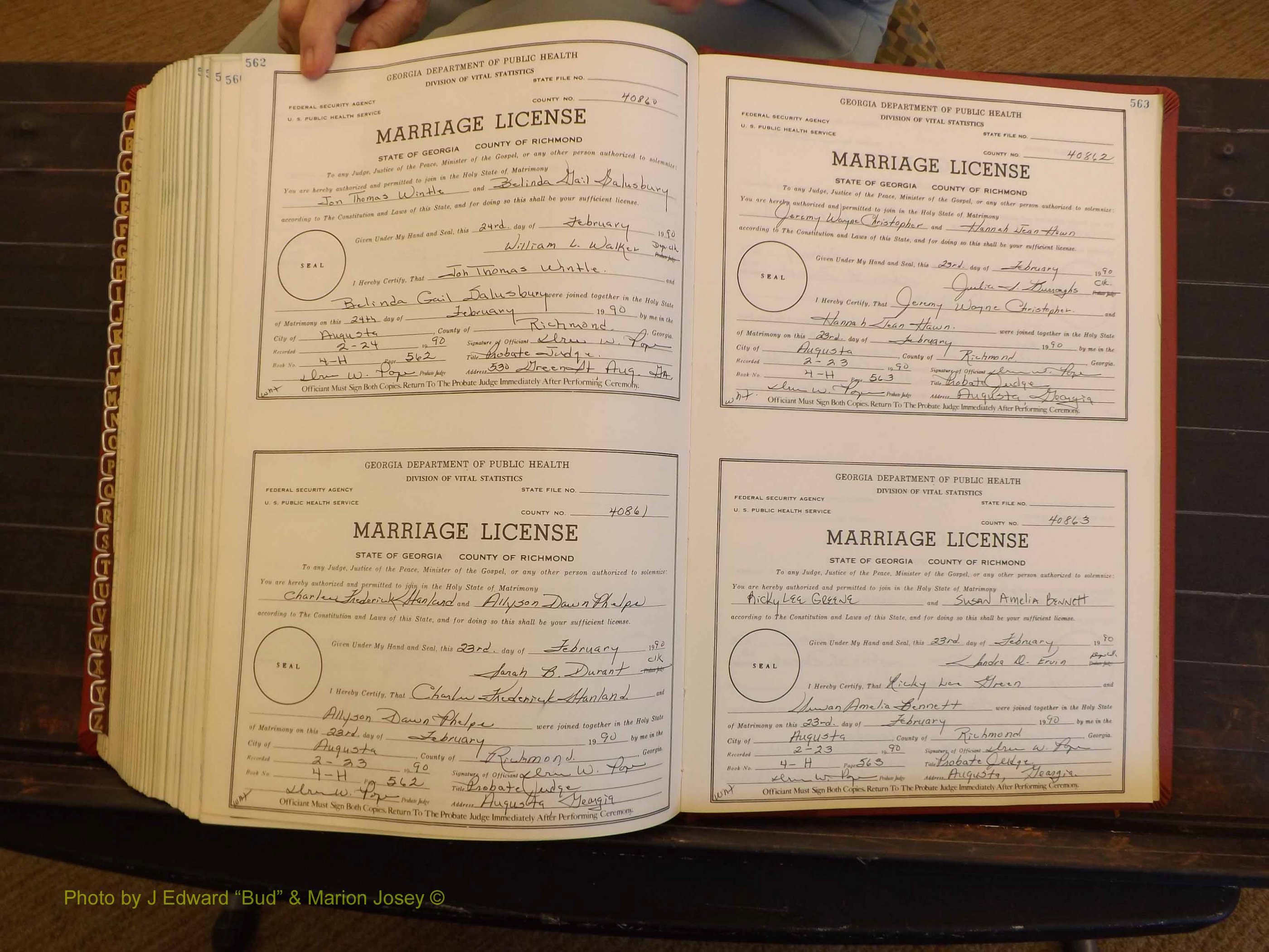 Richmond Marriages, 4H, 1989-1990 P 562-563.JPG
